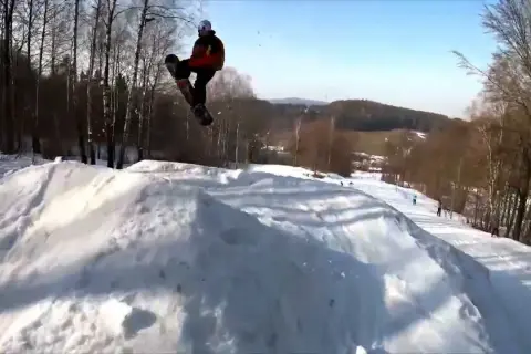 Snowpark Kiczera Ski Puławy: Przeszkody, ceny i opinie [Przewodnik]