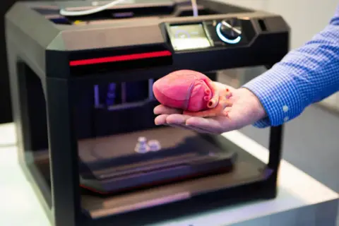 Co można zrobić z drukarki 3D? Praktyczne pomysły i inspiracje