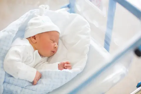 Becikowe do kiedy wniosek - uniknij utraty prawa do świadczenia
