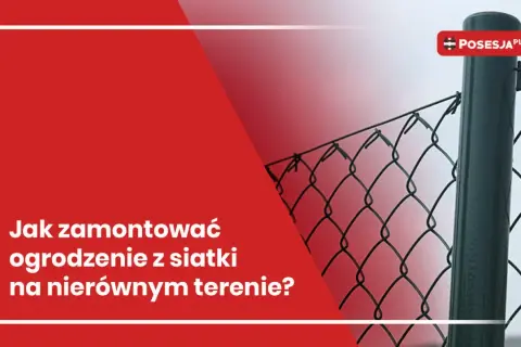 Schemat ogrodzenia z siatki na nierównym terenie. Pokazuje, jak zamontować siatkę na słupku.