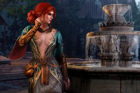 Triss Merigold z Wiedźmina 3, w zielono-złotej sukni, przy fontannie. Czy jej decyzja w kwestii życia i śmierci wpłynie na losy świata?