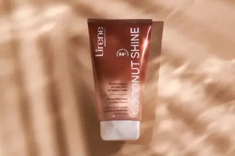 Lirene Coconut Shine: Czy ten viralowy balsam rozświetlający jest wart swojej ceny?