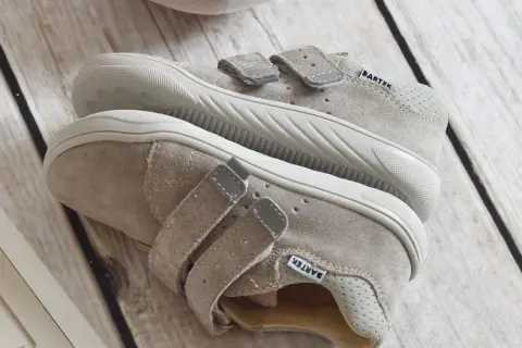 Buty rozmiar 26 dla dzieci - najlepsze modele i ceny w Polsce