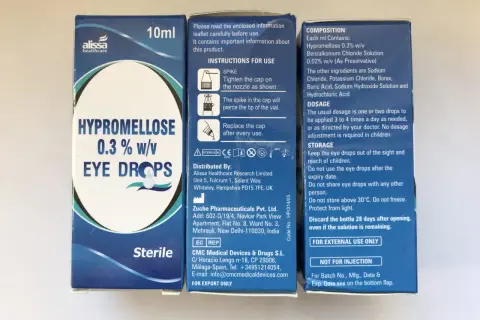 Pudełko kropli do oczu Hypromeloza 0,3% w/w, 10 ml, z instrukcją użycia.