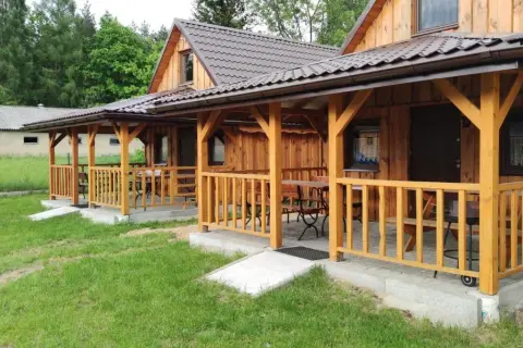 Domki przy stadninie Radawa – idealne miejsce na relaksujący wypoczynek