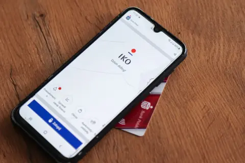 Telefon z aplikacją IKO Banku Polskiego. PKO blokady rozliczamy je do 7 dni.