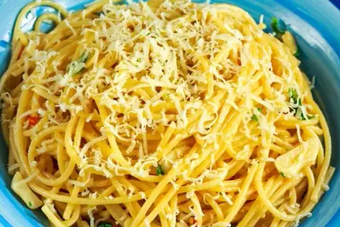 Błyskawiczne spaghetti: Obiad w 15 minut, który zawsze się udaje!