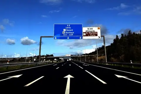 Jak płacić za autostrady w Portugalii? Poznaj wszystkie metody i zasady.