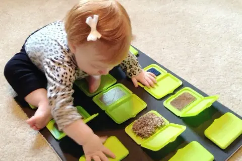 Zabawki sensoryczne DIY: Rozwijaj dziecko tanio i bezpiecznie!