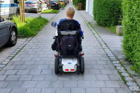 Czy po lekkim udarze można dostać rentę? Sprawdź wymagania i proces