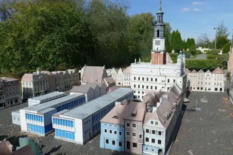 Skansen Pobiedziska: Odkryj niezwykłe miniatury i atrakcje turystyczne