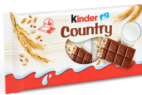 Kinder Country: czekolada z mlekiem i zbożami. Sprawdź, ile ma kinder country kcal, by cieszyć się smakiem bez wyrzutów sumienia.