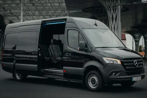 Bus do Belgii: Ile kosztuje i jak znaleźć najtańszy przejazd?