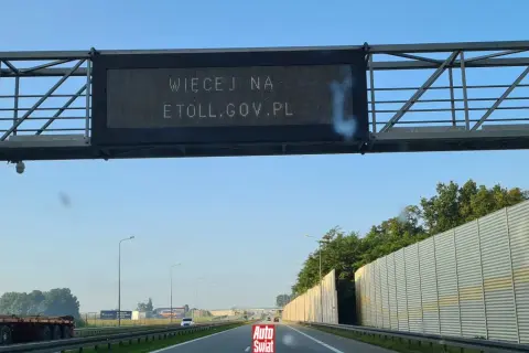 Na autostradzie znak informuje: "Więcej na etoll.gov.pl". To miejsce, gdzie dowiesz się, co to jest winieta i jak ją kupić.