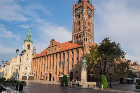 Toruń: Co zwiedzić? Przewodnik po atrakcjach i weekendzie