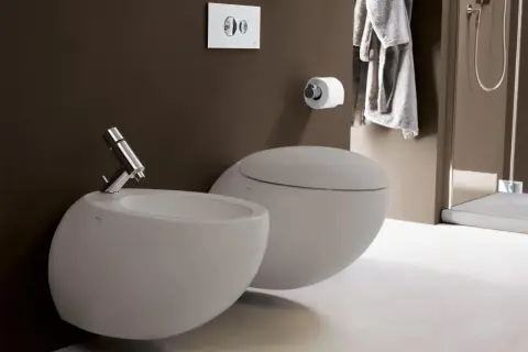 Bidet: Do czego służy? Poznaj 4 powody, by mieć go w łazience