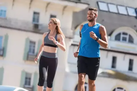 Bieganie czy rower? Co lepsze na odchudzanie, stawy i kondycję?