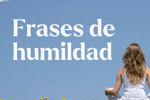Mujer meditando en un campo de flores amarillas, bajo un cielo azul. El texto "Frases de humildad" aparece en grande.