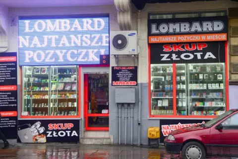 Lombard czy się opłaca? Poznaj ryzyka i ukryte koszty pożyczek