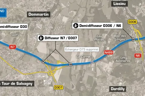 Plan de l'autoroute A89, montrant les échangeurs D30, D306/N6, N7/D307, et la connexion avec la N489 et l'A6 près de Lyon.