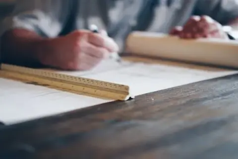 Remont elewacji: kiedy potrzebne jest zgłoszenie lub pozwolenie?