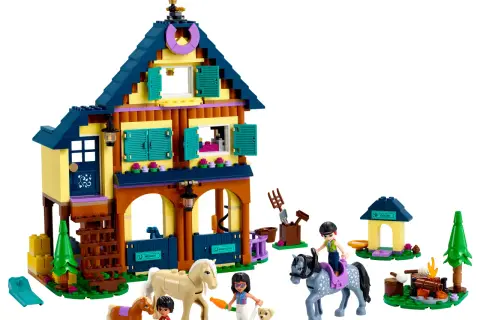 LEGO Friends leśne centrum jeździeckie 41683 - idealny prezent dla dzieci