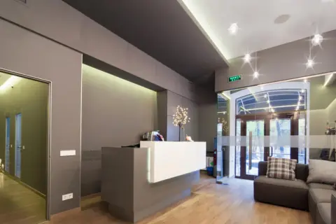 Co to jest lobby w hotelu i jakie pełni funkcje w obiekcie?