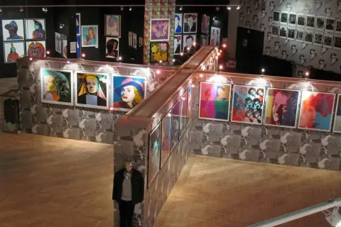 Muzeum Andy Warhola: Niezapomniane wydarzenia i wystawy, które musisz zobaczyć