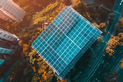 Plus Energia – Usługi energetyczne dla firm i klientów indywidualnych