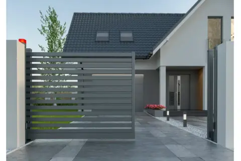 Jaki fundament pod bramę przesuwną? Kluczowe wymiary i porady budowlane