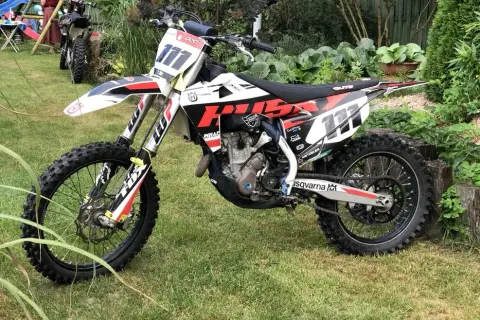 Husqvarna motory - poznaj najlepsze modele i ich unikalne cechy