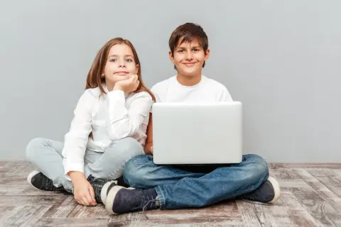 Jaki laptop do nauczania zdalnego – uniknij najczęstszych błędów