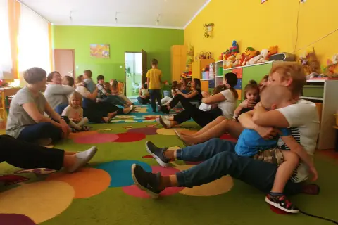 Zajęcia integracyjne dla dzieci i rodziców – jak budować więzi i rozwijać emocje