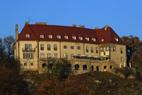 Zamek w Przegorzałach – fascynująca historia i architektura w Krakowie
