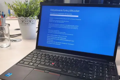 Jak naprawić niebieski ekran w laptopie i uniknąć frustracji