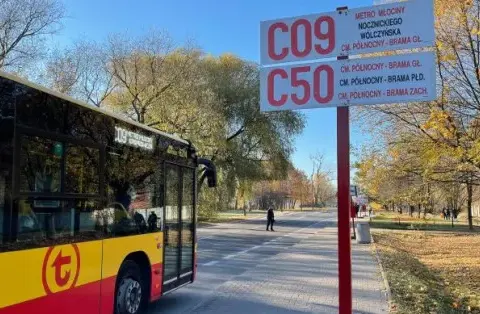 Jak dojechać do cmentarza wawrzyszewskiego - proste trasy i porady