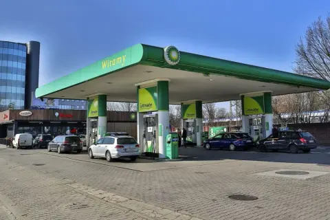 Gdzie kupić diesel B0? Najlepsze stacje paliw i ceny w Twojej okolicy