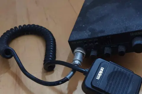 Cb radio w polsce am czy fm - co wybrać dla lepszej jakości?
