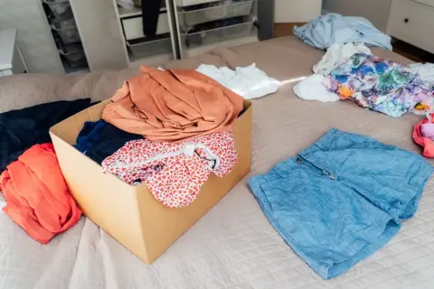 Gdzie wyrzucać ubrania i buty? Sprawdź nowe zasady segregacji