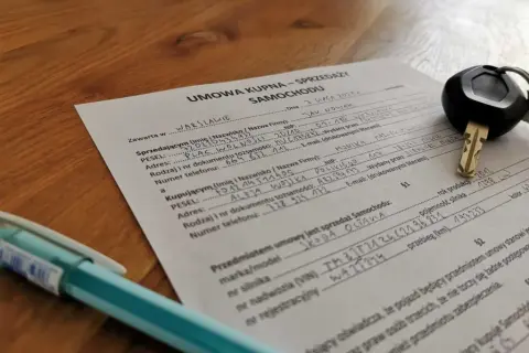 Brak umowy kupna-sprzedaży samochodu? Sprawdź, co teraz zrobić i uniknij problemów