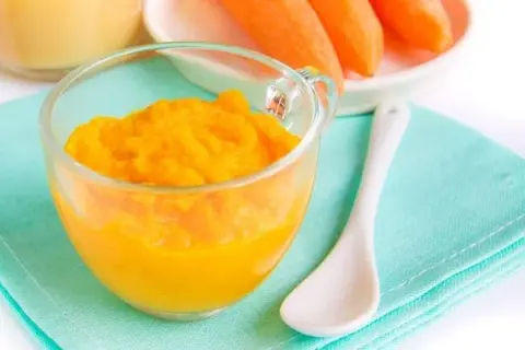 Jak przygotować pierwszą marchewkę dla niemowlaka w prosty sposób