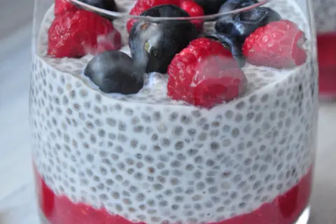 Prosty przepis na pudding z chia – jak zrobić go szybko i smacznie w domu