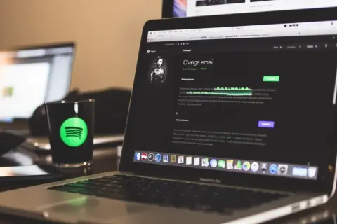 Jak zmienić email na Spotify i uniknąć problemów z kontem