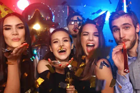 Jak ubrać się na 18 jako gość, by wyglądać stylowo i komfortowo