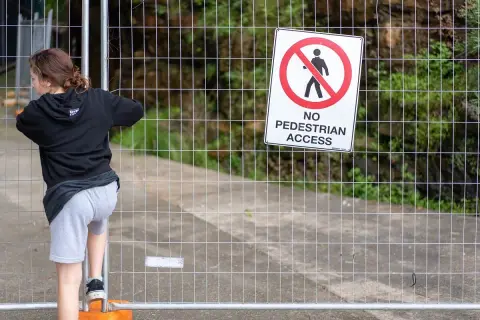 Co grozi za wjazd na teren prywatny? Poznaj konsekwencje prawne