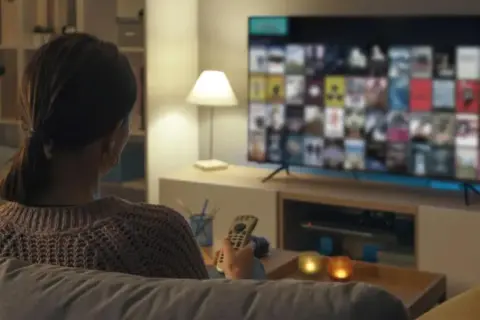 Ile prądu zużywa telewizor LED 65 cali? Zaskakujące fakty o poborze energii