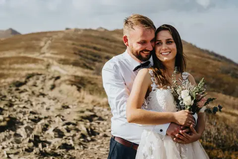 Fotograf czy kamerzysta na wesele - co wybrać, by nie żałować?