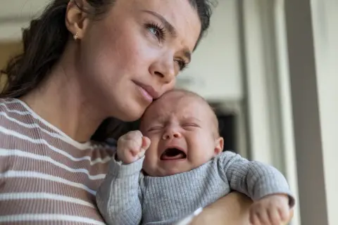 Kiedy zabrać niemowlaka z zapaleniem oskrzeli do szpitala?