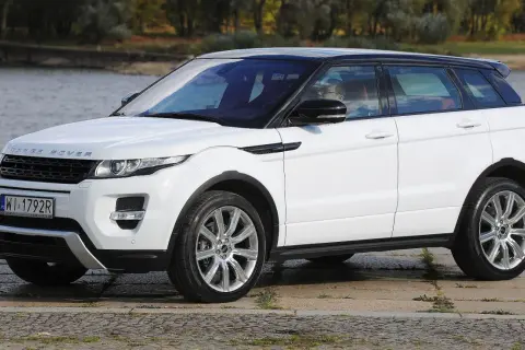 Range Rover Evoque: jaki silnik wybrać, aby uniknąć wysokich kosztów?