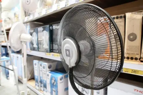 Ile prądu pobiera wiatrak i co warto wiedzieć o jego zużyciu energii